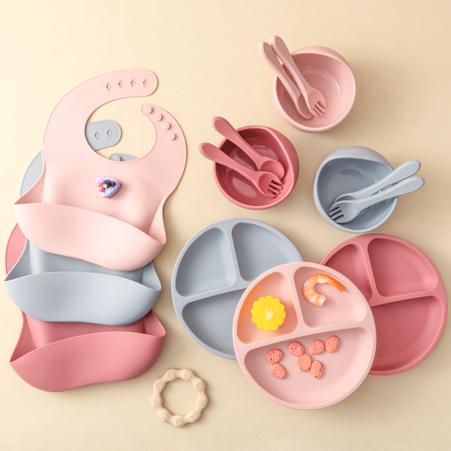 5Pcs Baby Silicone Feeding Set - Baby Led Weaning Set บทวิจารณ์และราคา