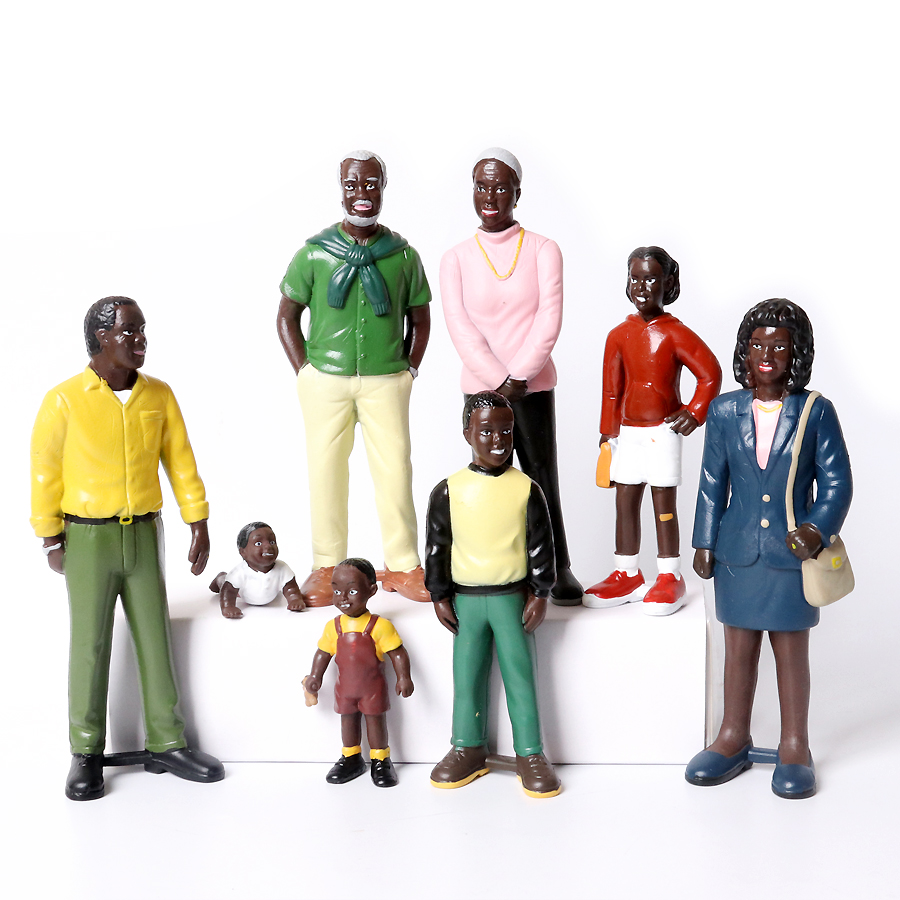 Realistic Multi-Cultural Famil - Baby Products Pictures บทวิจารณ์และราคา